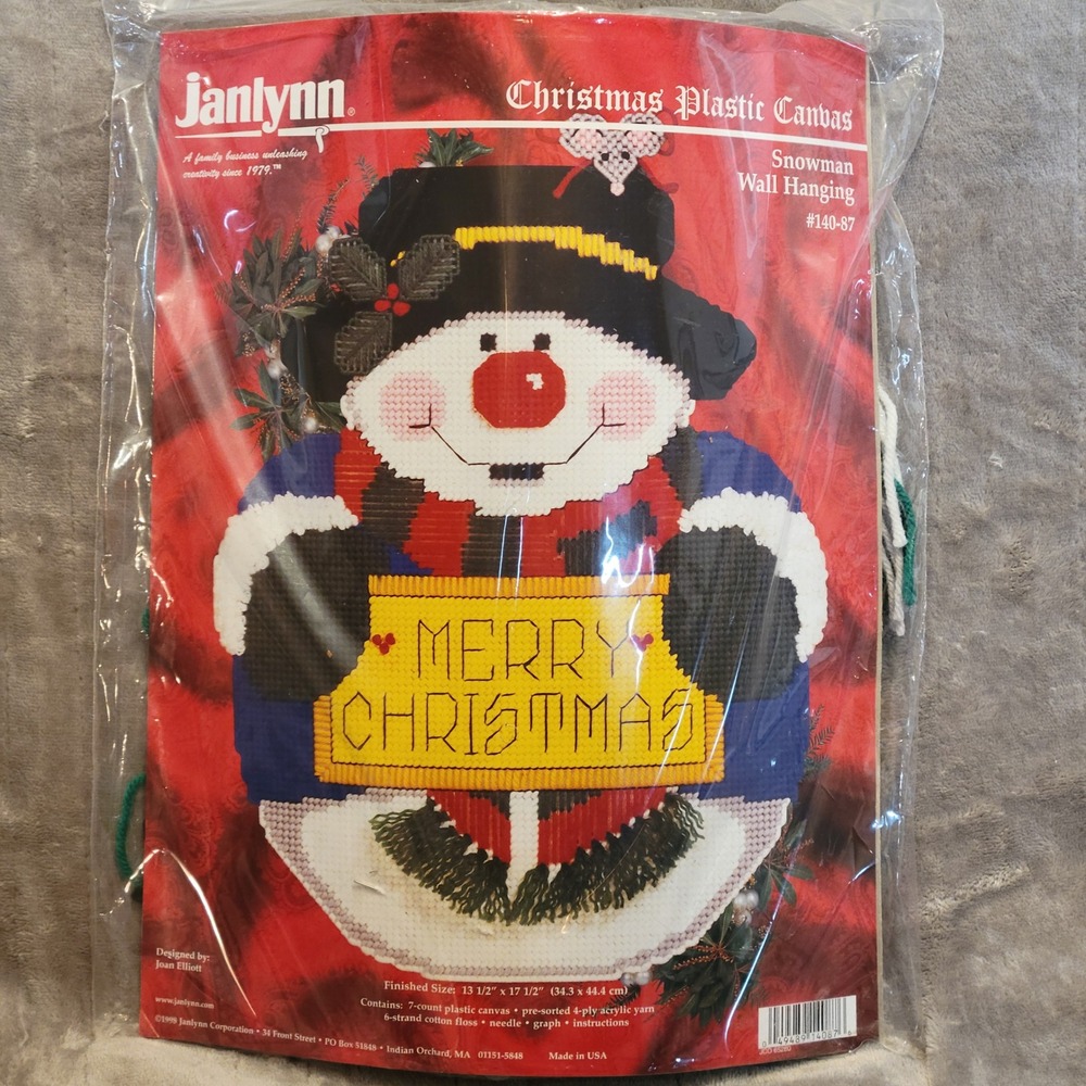 Janlynn Plastic Canvas Kit Multicolor Snowman Wall Hanging 140-87 1998 Vintage
